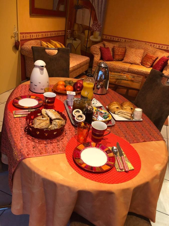 Lagalerne Bed and Breakfast Neuville-du-Poitou Εξωτερικό φωτογραφία